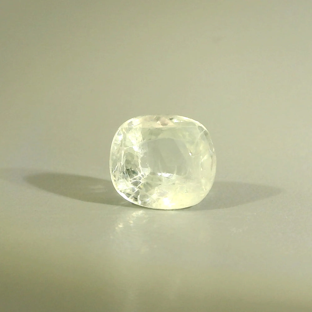 Sri Lankan Yellow Sapphire (Pukhraj) 3.87 Carat / 4.3 Ratti, Unheated and Untreated – No indications of treatment observed – front view