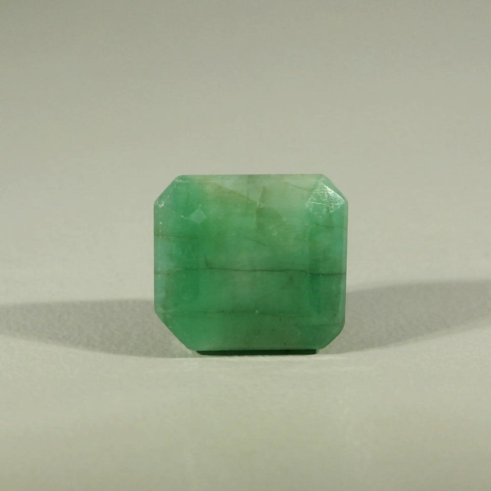 ITLGR_105085_FRONT_BG.webp