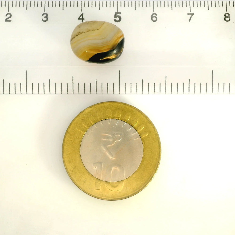 Indian Agate 8.31 Carat / 9.24 Ratti, Unheated and Untreated – No indications of treatment observed – shown against scale for size
