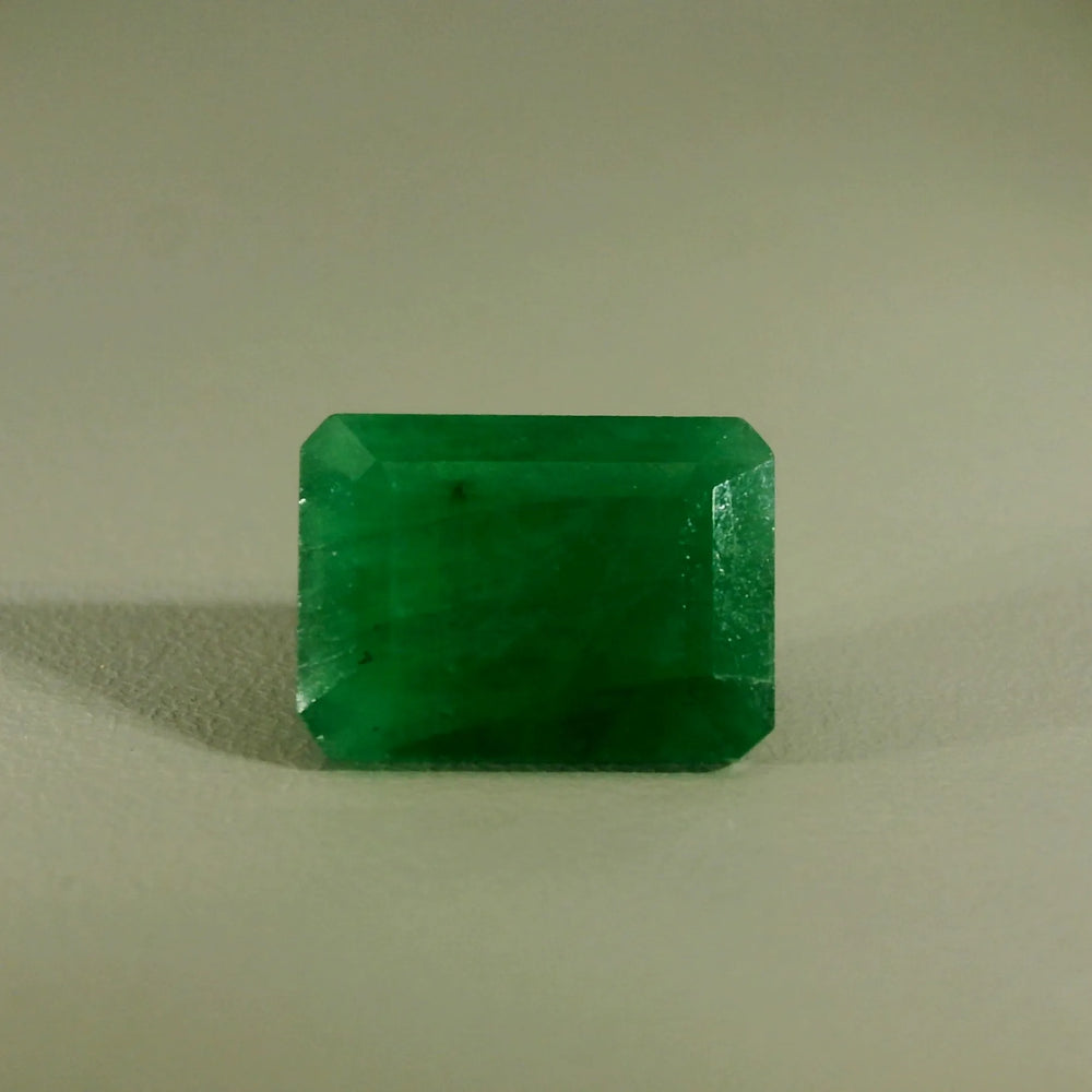 ITLGR_122090_FRONT_BG.webp