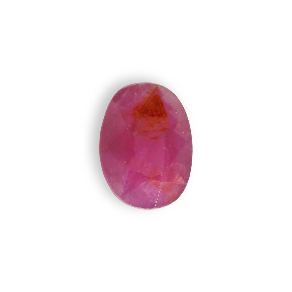 African Ruby (Manik) 5.43 Carat / 6.04 Ratti, Unheated and Untreated – No indications of treatment observed – top view