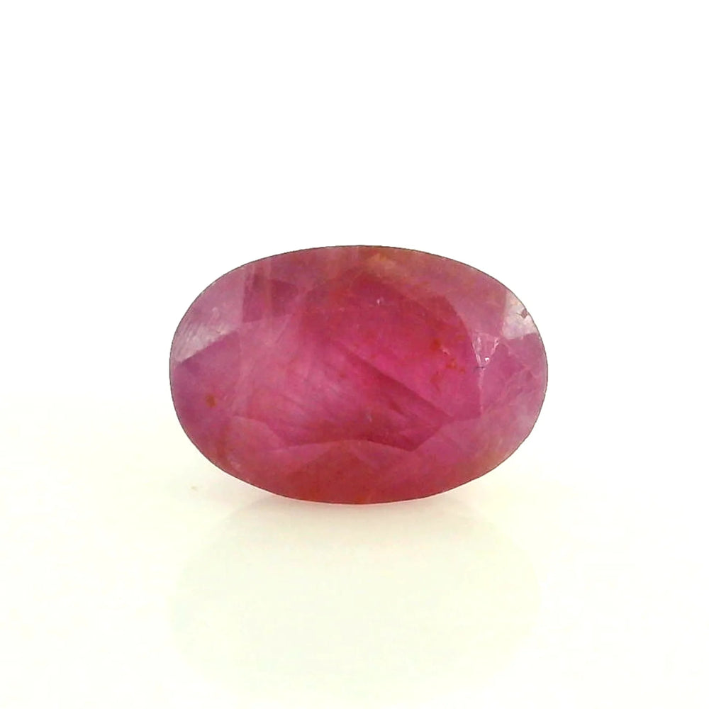 African Ruby (Manik) 3.76 Carat / 4.18 Ratti, Unheated and Untreated – No indications of treatment observed – front view