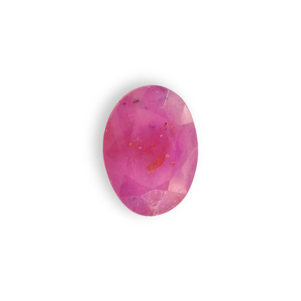 African Ruby (Manik) 4.49 Carat / 4.99 Ratti, Unheated and Untreated – No indications of treatment observed – top view