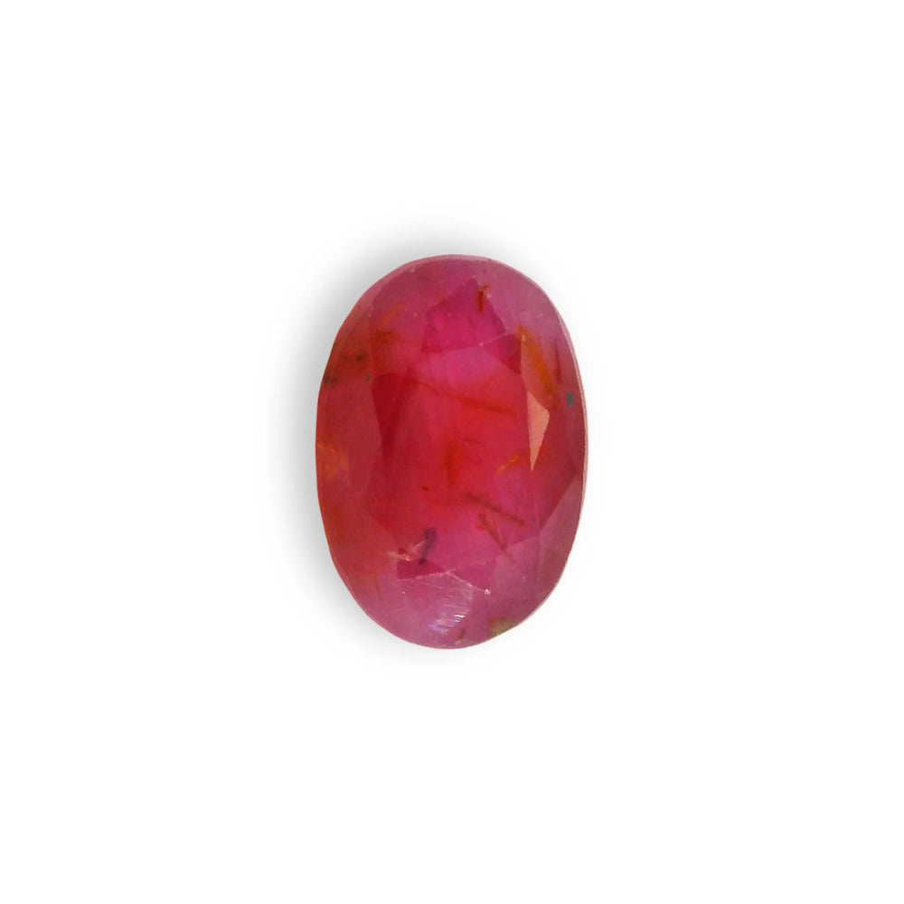 African Ruby (Manik) 4.38 Carat / 4.87 Ratti, Unheated and Untreated – No indications of treatment observed – top view