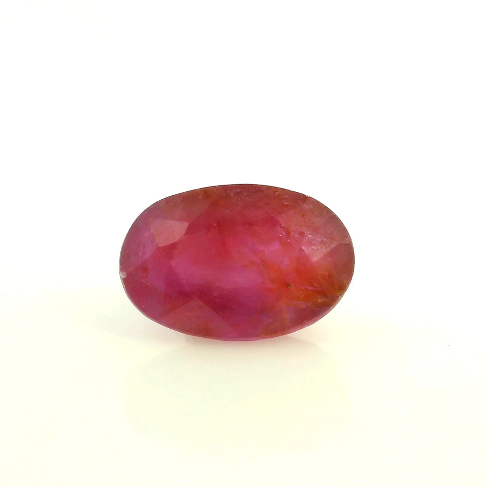 African Ruby (Manik) 5.33 Carat / 5.93 Ratti, Unheated and Untreated – No indications of treatment observed – front view