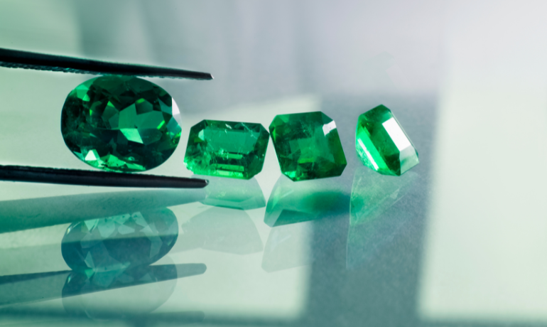 Buy Colombian Emerald Online | Mercury Gemstone