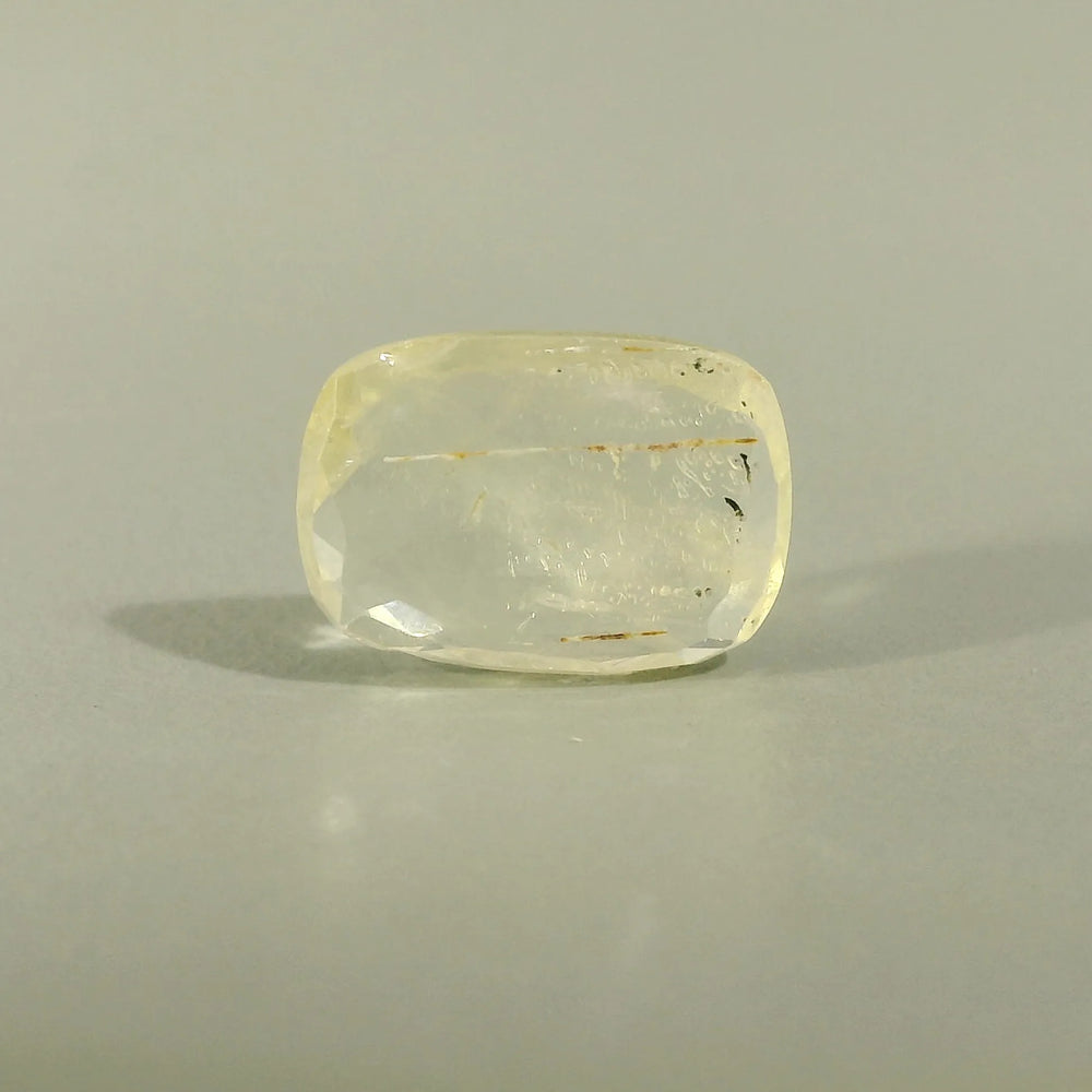 Sri Lankan Yellow Sapphire (Pukhraj) 3.0 Carat / 3.34 Ratti, Unheated and Untreated – No indications of treatment observed – front view