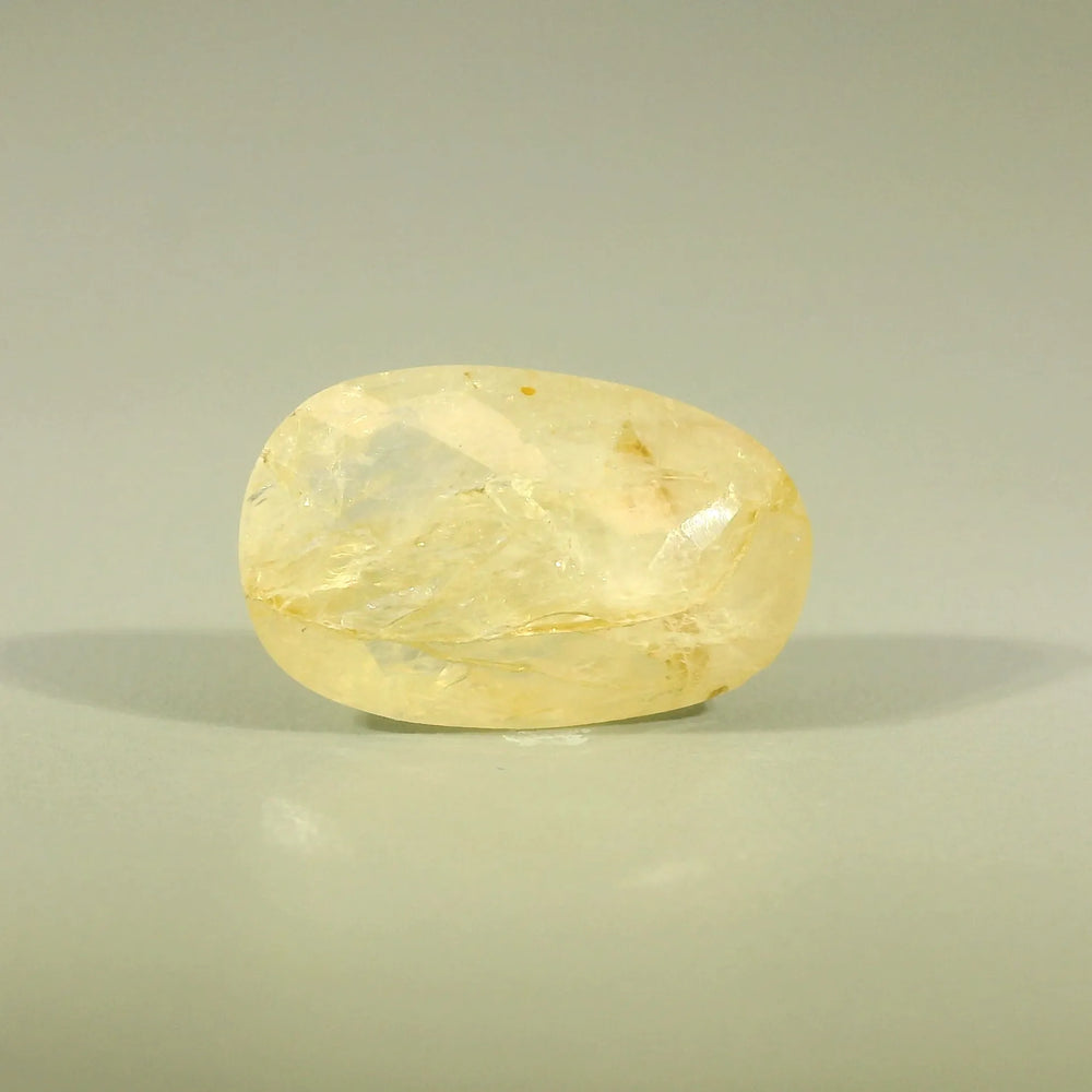 Yellow Sapphire (Pukhraj) 6.2 Carat / 6.89 Ratti, Unheated and Untreated – No indications of treatment observed – back view