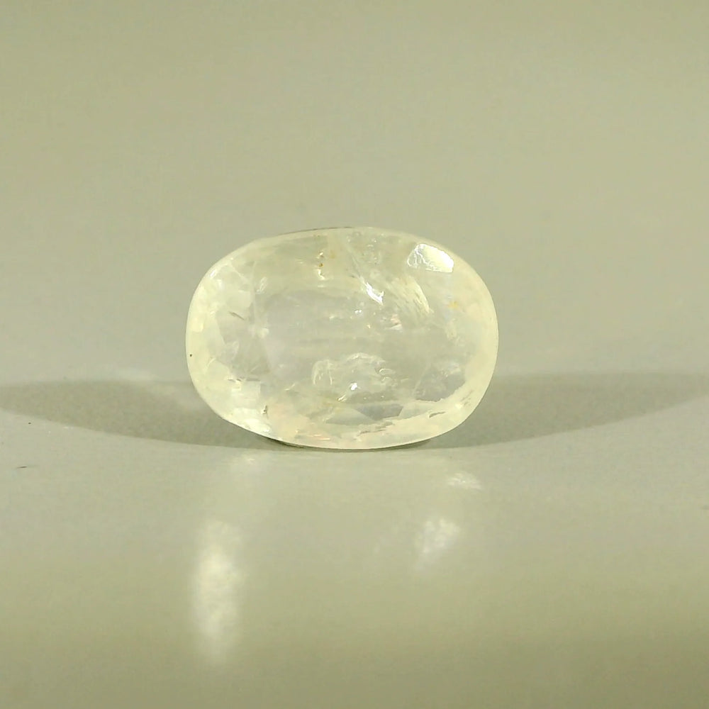 Sri Lankan Yellow Sapphire (Pukhraj) 3.4 Carat / 3.78 Ratti, Unheated and Untreated – No indications of treatment observed – front view