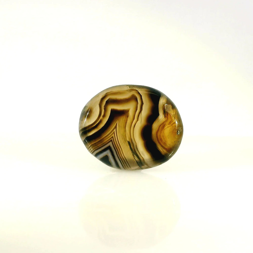 Indian Agate 6.8 Carat / 7.56 Ratti, Unheated and Untreated – No indications of treatment observed – back view
