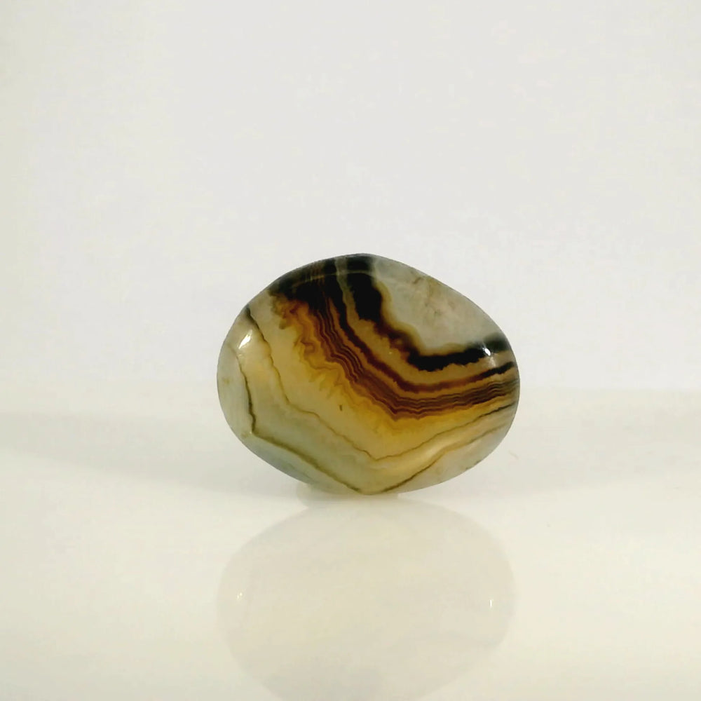 Indian Agate 6.78 Carat / 7.54 Ratti, Unheated and Untreated – No indications of treatment observed – back view