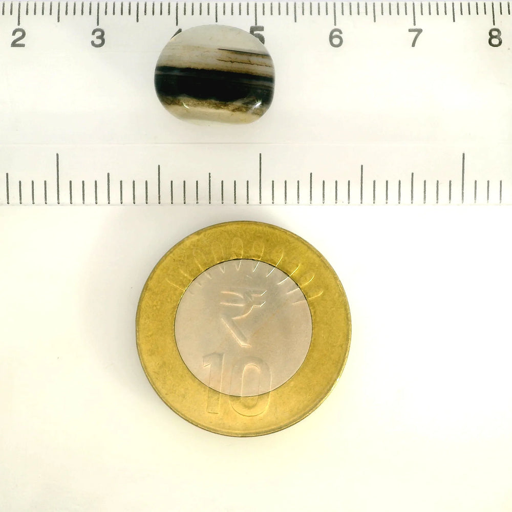 Indian Agate 8.79 Carat / 9.77 Ratti, Unheated and Untreated – No indications of treatment observed – shown against scale for size