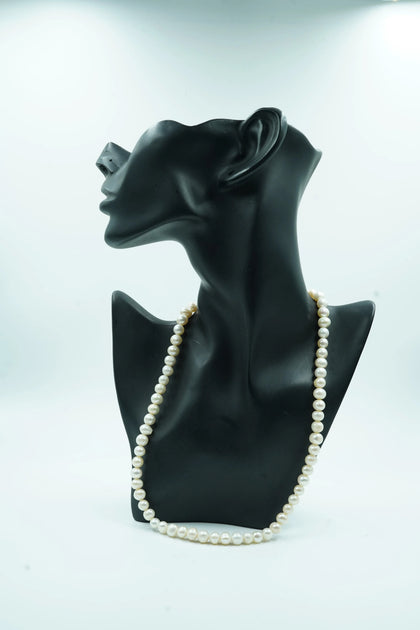 Freshwater Pearl (Moti) 216.77 Carat / 240.86 Ratti, Unheated and Untreated – No indications of treatment observed – front view