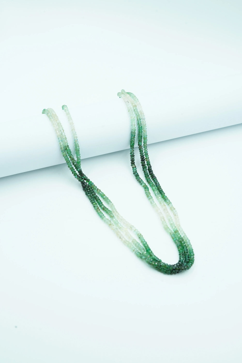 Brazil Emerald 2.5mm Shaded Strand
