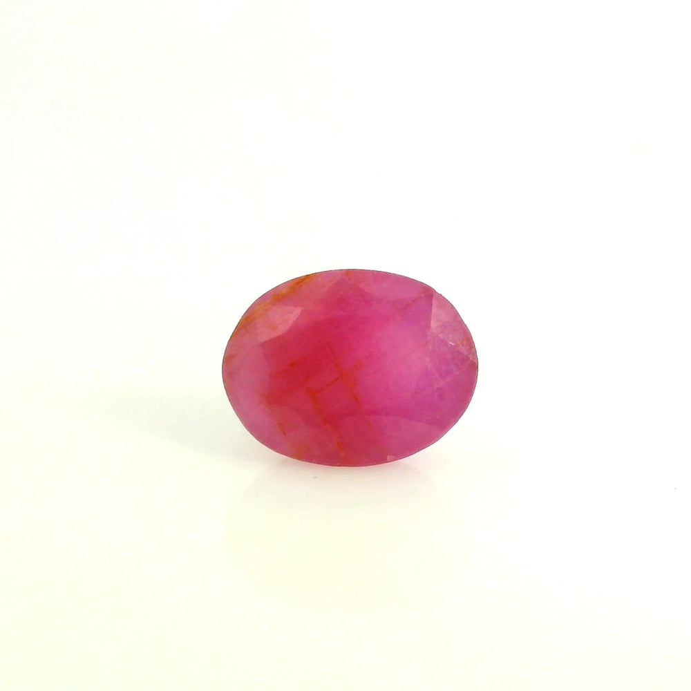 African Ruby (Manik) 3.23 Carat / 3.59 Ratti, Unheated and Untreated – No indications of treatment observed – front view