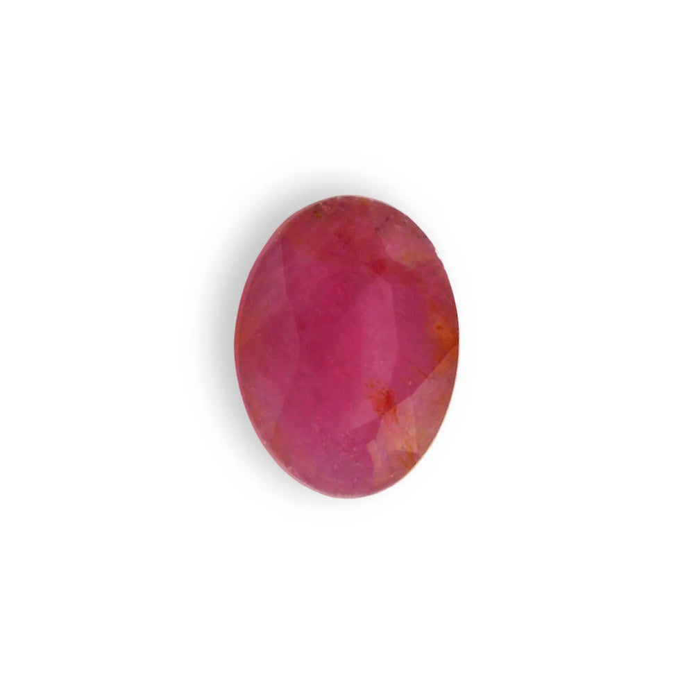 African Ruby (Manik) 3.99 Carat / 4.44 Ratti, Unheated and Untreated – No indications of treatment observed – top view