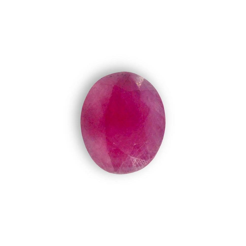 African Ruby (Manik) 3.8 Carat / 4.23 Ratti, Unheated and Untreated – No indications of treatment observed – top view