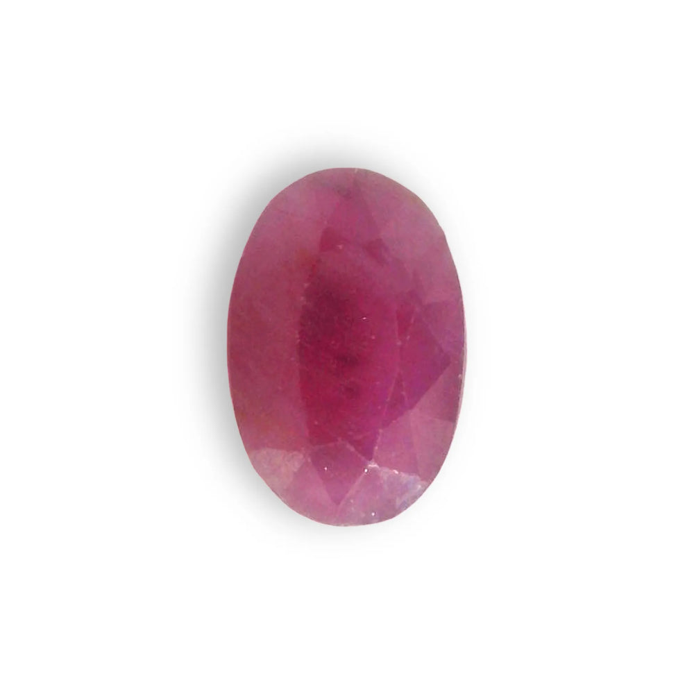 African Ruby (Manik) 3.47 Carat / 3.86 Ratti, Unheated and Untreated – No indications of treatment observed – top view