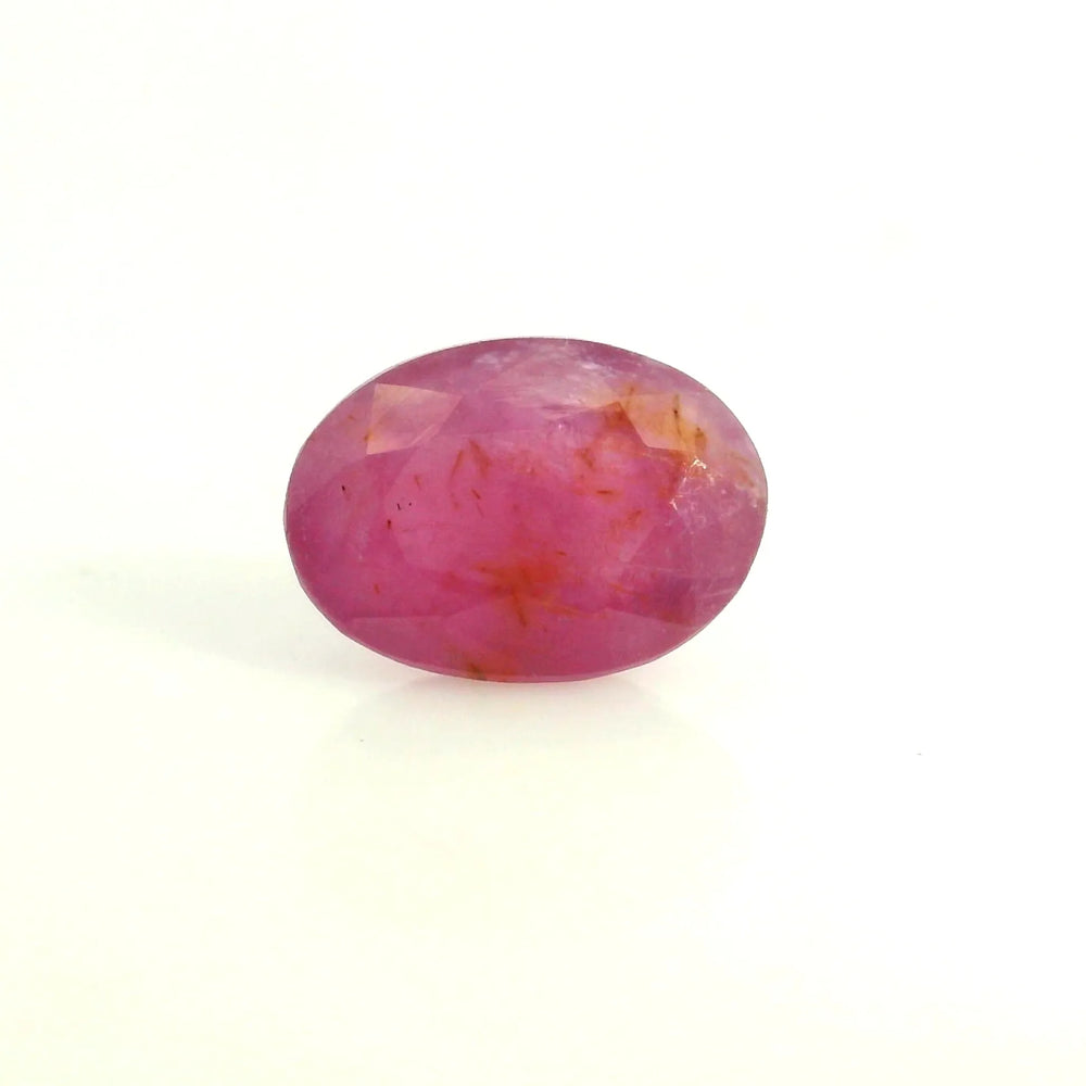 African Ruby (Manik) 5.13 Carat / 5.7 Ratti, Unheated and Untreated – No indications of treatment observed – front view