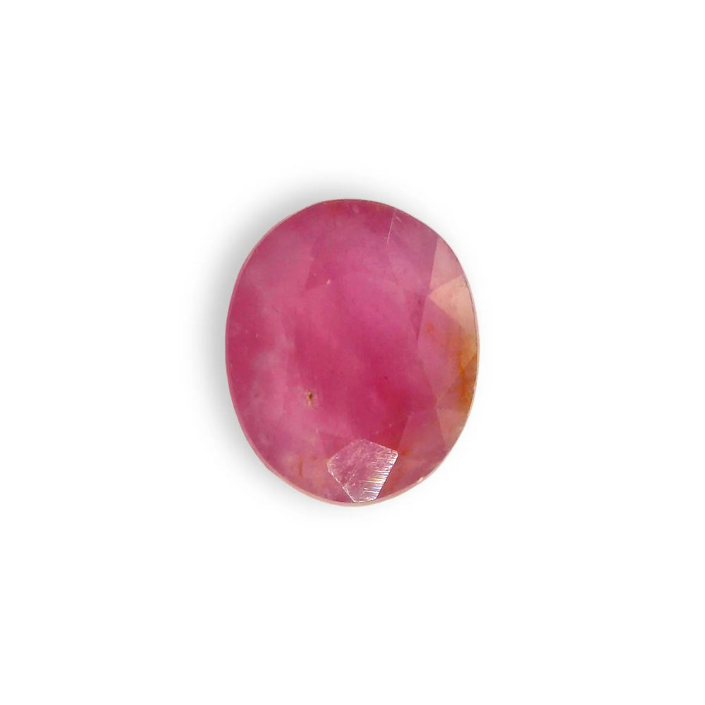 African Ruby (Manik) 4.64 Carat / 5.16 Ratti, Unheated and Untreated – No indications of treatment observed – top view