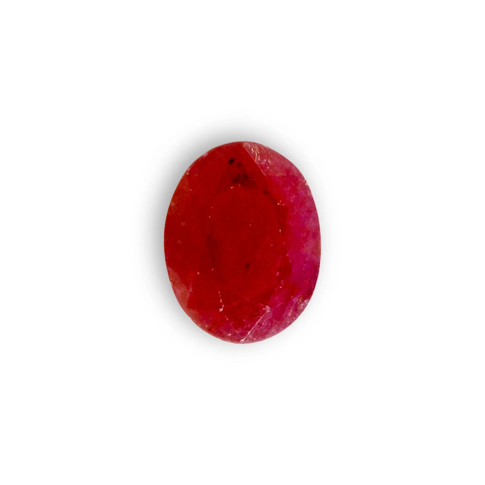 African Ruby (Manik) 4.64 Carat / 5.16 Ratti, Unheated and Untreated – No indications of treatment observed – top view