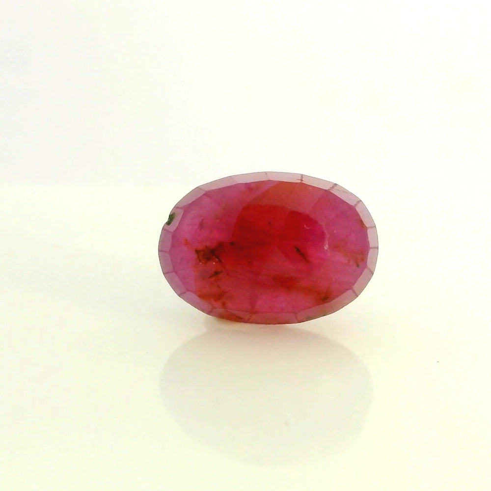 African Ruby (Manik) 4.38 Carat / 4.87 Ratti, Unheated and Untreated – No indications of treatment observed – back view