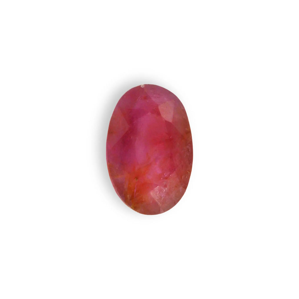 African Ruby (Manik) 5.33 Carat / 5.93 Ratti, Unheated and Untreated – No indications of treatment observed – top view