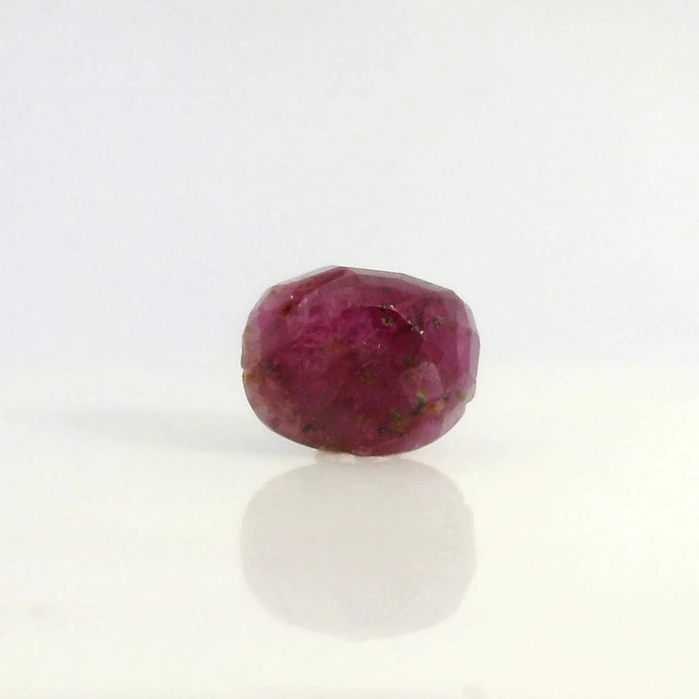 Burmese Ruby (Manik) 4.67 Carat / 5.19 Ratti, Unheated and Untreated – No indications of treatment observed – back view